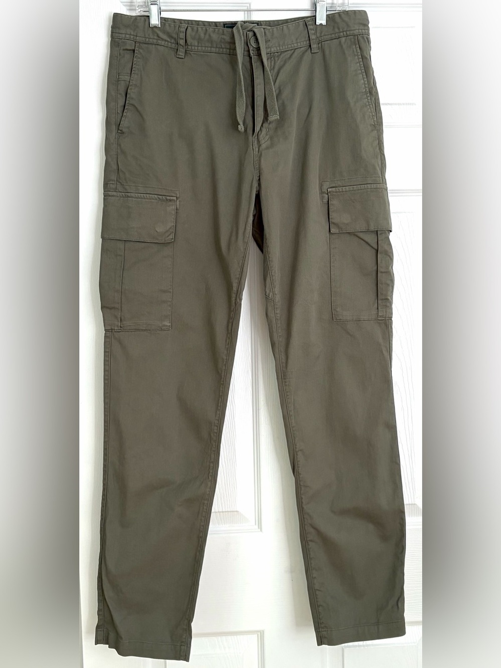 Roots Cargo Pants Size 33